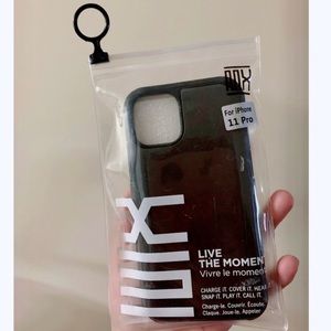 🎁🎁Free with purchase🎁🎁iPhone 11 Pro Case